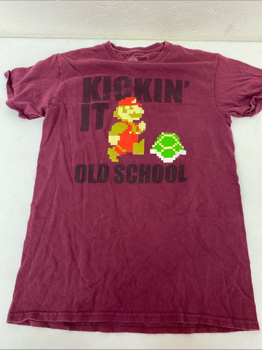 Men’s 'Kickin' It Old School' Mario Graphic Tee - Burgundy
